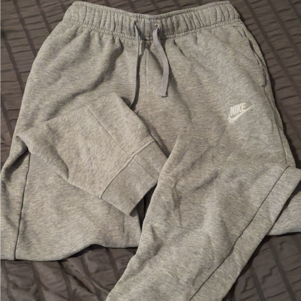 Womens small grey nike sweatpants